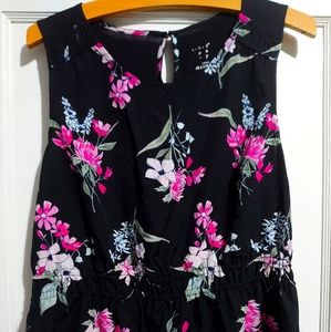 Floral sleeveless blouse